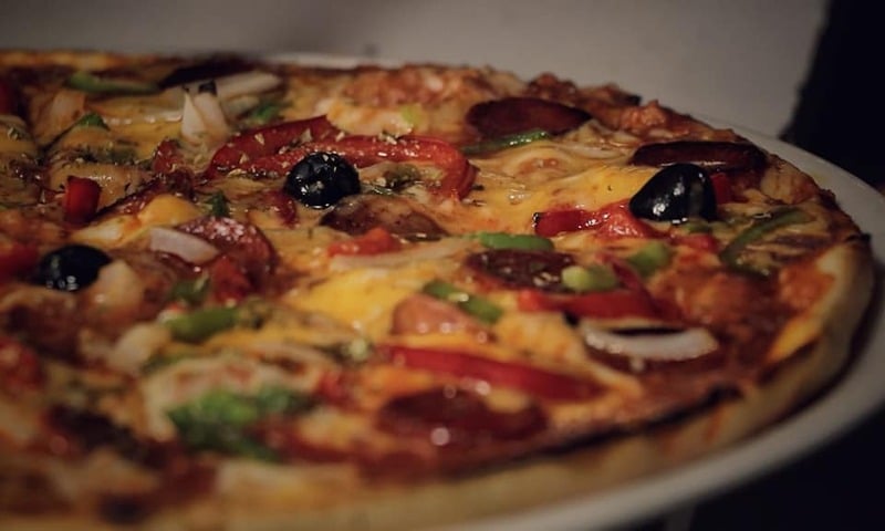 Kentucky Pizza at the Pizzeria Es Molí des Bon Profit in Campos