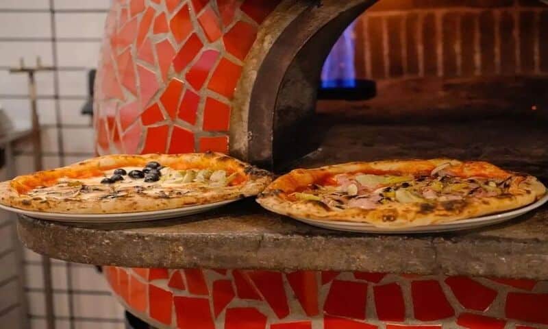 Pizzas in Mozzatura in Palma