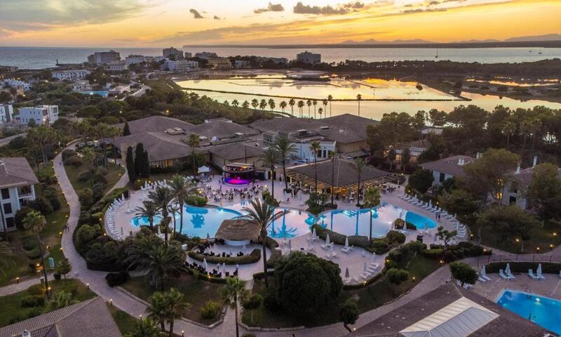 Vistas del resort Blau Colònia de Sant Jordi en Mallorca