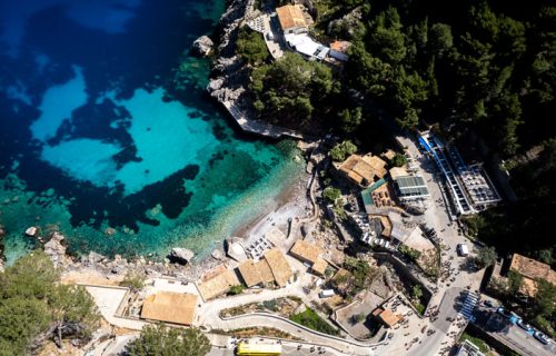 Vista de la Cala de Sa Calobra en Escorca en Mallorca