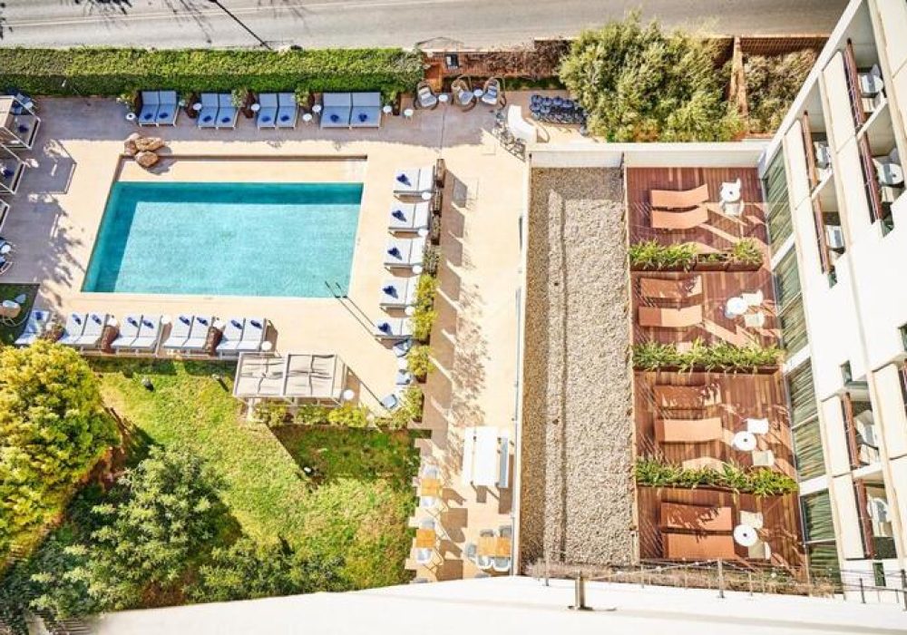 Piscina en el Leonardo Boutique Hotel Mallorca Port Portals