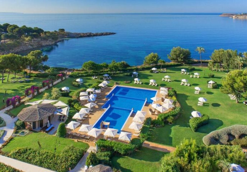The St. Regis Mardavall Mallorca Resort