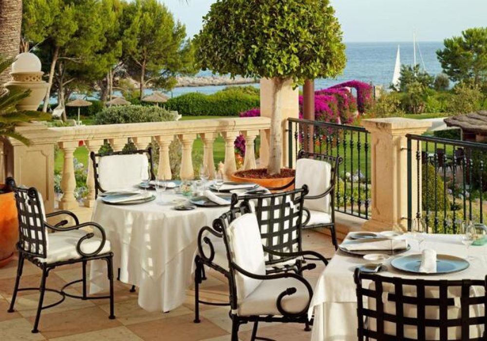 The St. Regis Mardavall Mallorca Resort