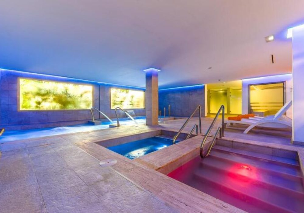 Spa aparthotel VIVA Cala Mesquida Resort & Spa